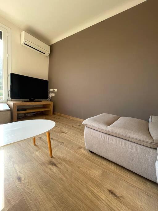 Appartement 2 Chambres +Parking ناربون المظهر الخارجي الصورة